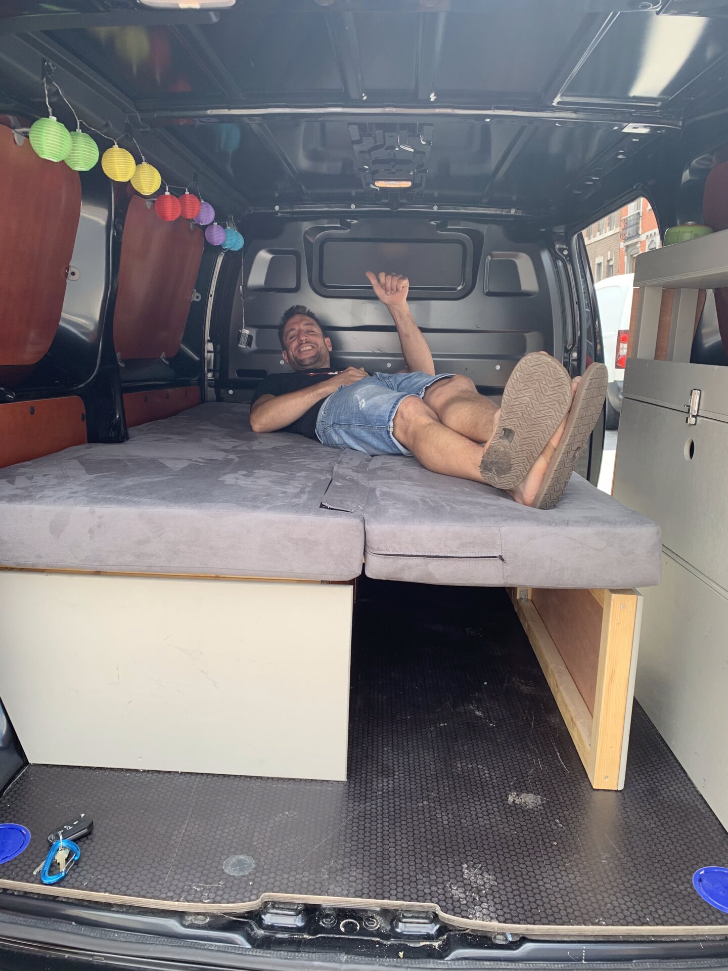 Matelas en 2 parties pour une camionnette