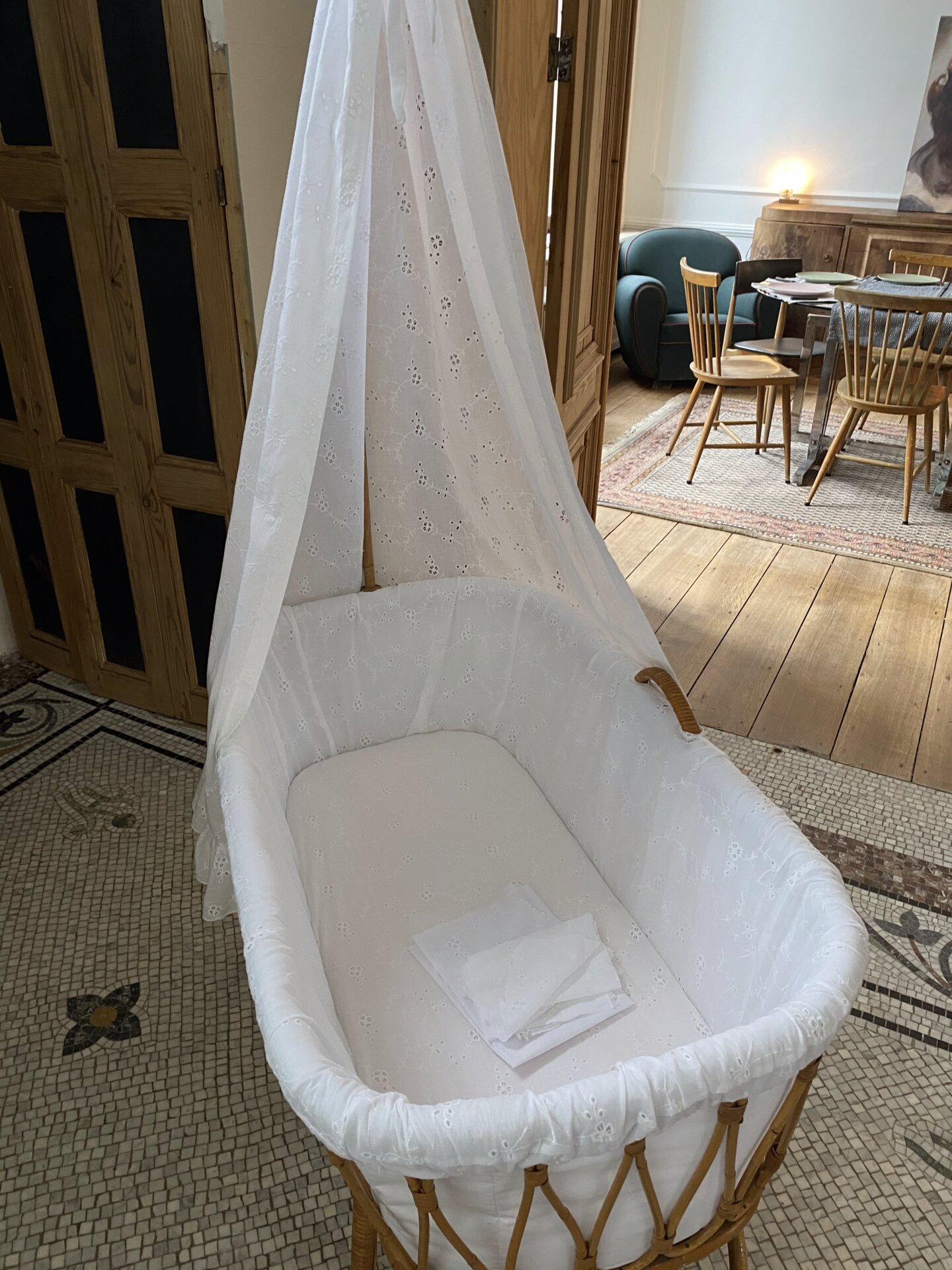 Garnissage d'un berceau de famille et réalisation d'un matelas sur mesure
