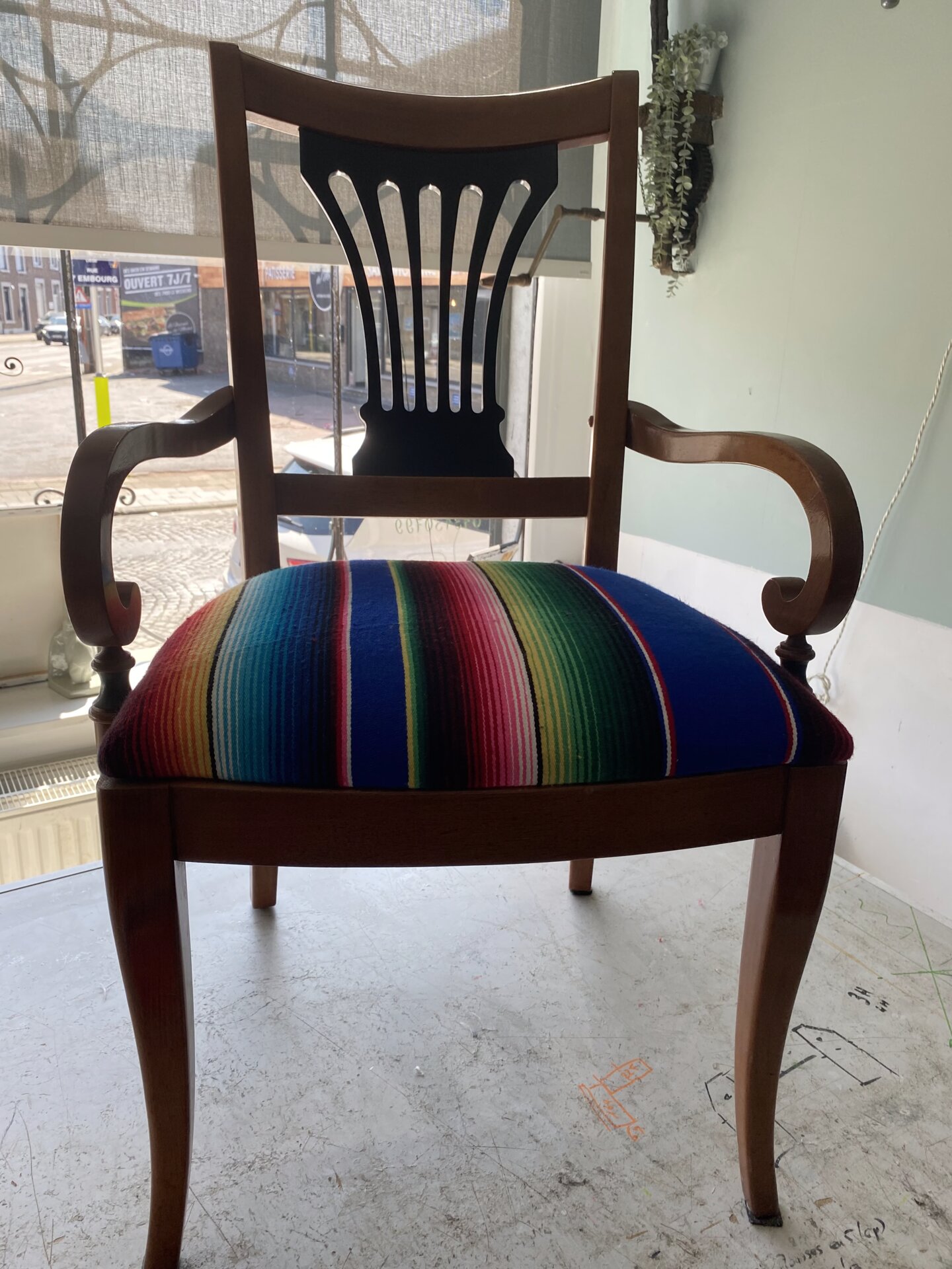 Garnissage de fonds de chaises