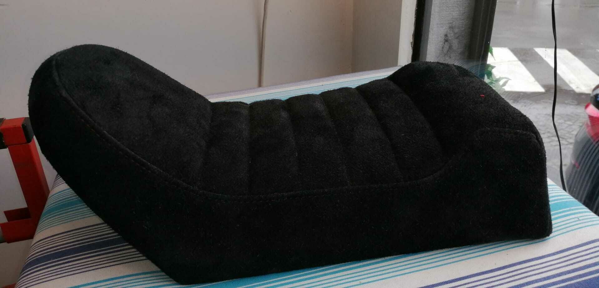 Selle de moto en cuir retourné